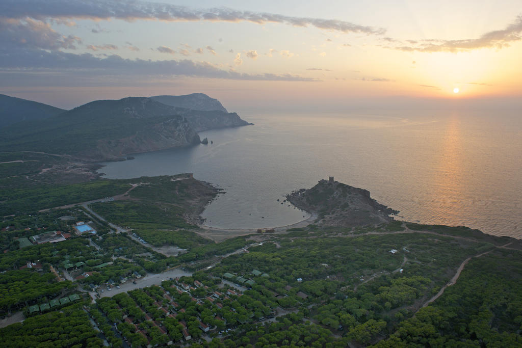 بورتو كونتي Villaggio Camping Torre Del Porticciolo المظهر الخارجي الصورة